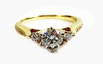 Lot 310 - 18CT Diamond Ring.