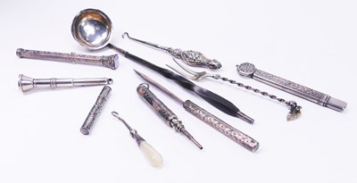 Lot 391 - Assorted Silver