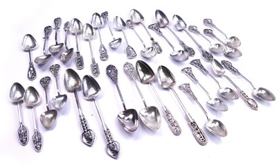 Lot 264 - Thirty-Two Assorted Linton Tea and Coffee Spoons.