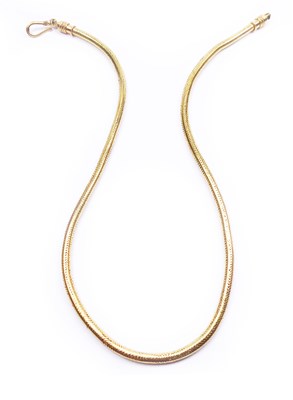 Lot 50 - Round Serpent Link Necklet.