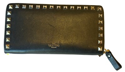 Lot 152 - Valentino Garavani Rockstud Purse.
