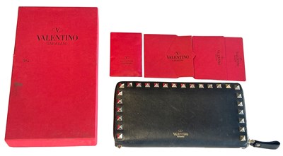 Lot 152 - Valentino Garavani Rockstud Purse.