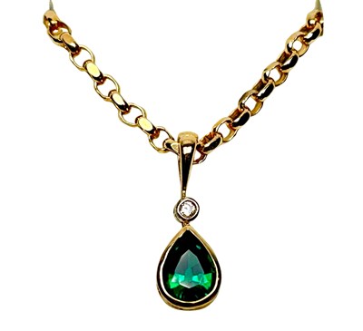 Lot 3 - Emerald Pendant with Chain.