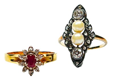 Lot 11 - A Cluster Ring and Diamond Pearl Ring.