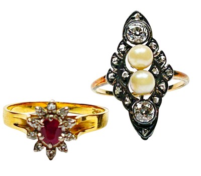 Lot 11 - A Cluster Ring and Diamond Pearl Ring.