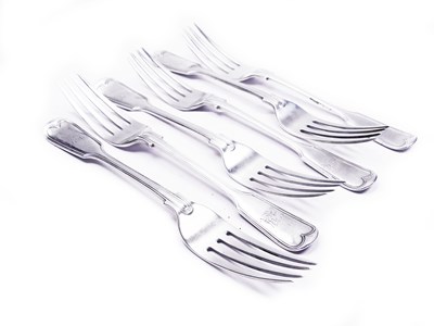 Lot 324 - Twelve forks.