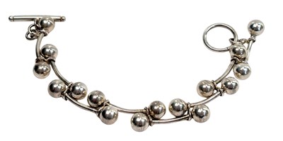 Lot 94 - Tiffany Dumbbell Bracelet.
