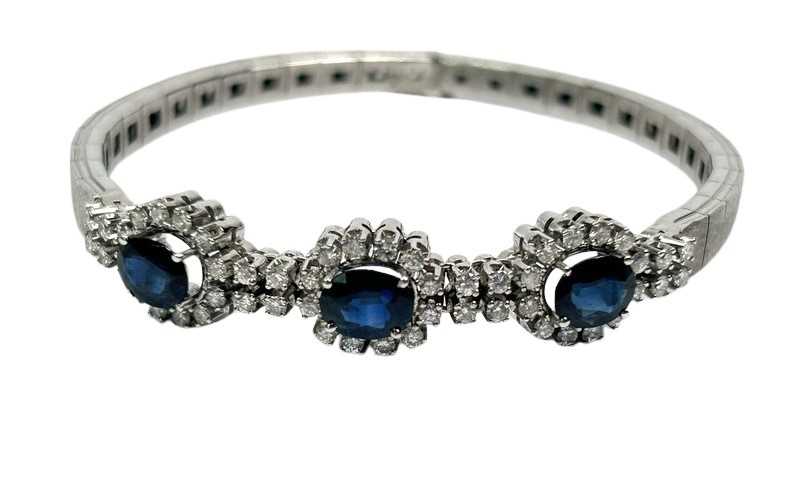 Lot 30 - Sapphire and Diamond Bracelet.