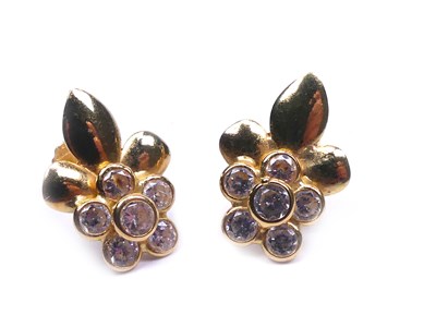 Lot 34 - Gold Earrings.