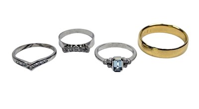 Lot 23 - A Small Collection of Rings.