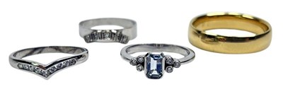 Lot 23 - A Small Collection of Rings.