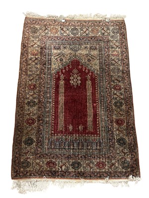 Lot 138 - Art Silk Anatolian Prayer Rug.