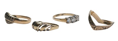 Lot 91 - Four Gold Rings.