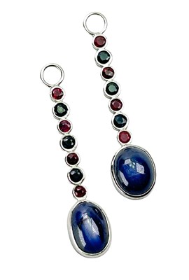 Lot 298 - Linneys Drop Style Earrings