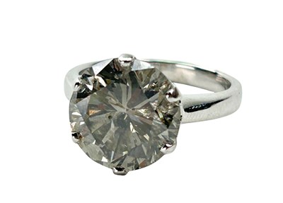 Lot 271 - A 6.14CT Diamond Ring.