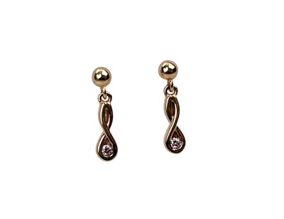 Lot 284 - Drop Earrings.