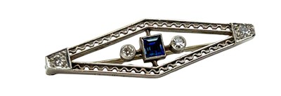 Lot 294 - Art Deco Style Brooch.
