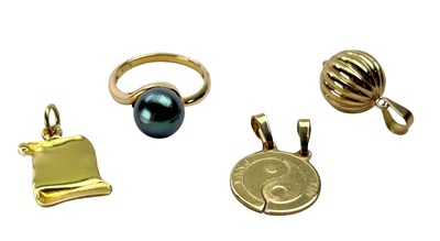 Lot 237 - Four Assorted Items.