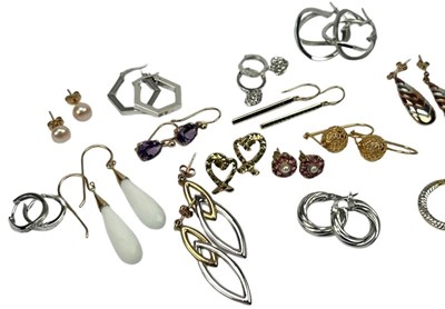 Lot 185 - A Collection of Gold Earrings.