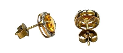 Lot 182 - Stud Earrings.