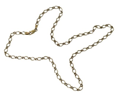 Lot 265 - Figaro link Chain.