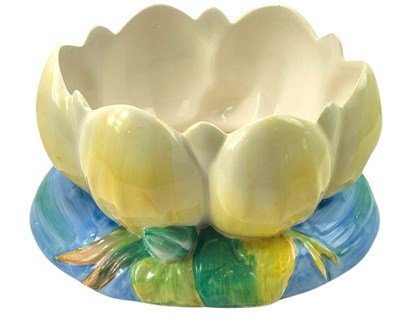 Lot 143 - Clarice Cliff Water Lily Vase.