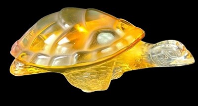 Lot 163 - Lalique Caroline Turtle Sculpture.