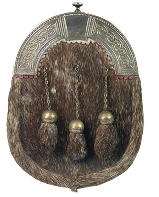 Lot 157 - Powder Horn on Chain with Sporran Fur Bag.