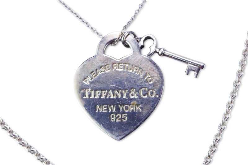 Lot 216 - Tiffany & Co Jewellery.
