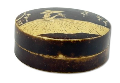 Lot 188 - Small Circular Vegetable Ivory Box.
