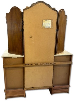 Lot 142 - Thomasville Dressing Table with Stool.