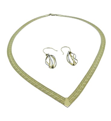 Lot 59 - Necklet and Earrings.