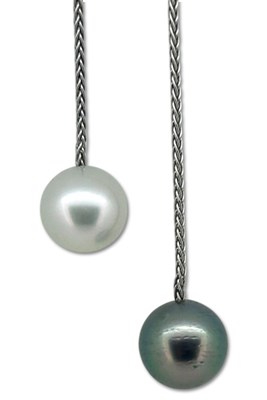 Lot 376 - Bolo Pendant.