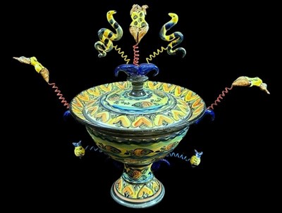 Lot 210 - Catherine Lowe Tureen.