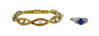 Lot 284 - Pearl Bracelet and Sapphire Ring.