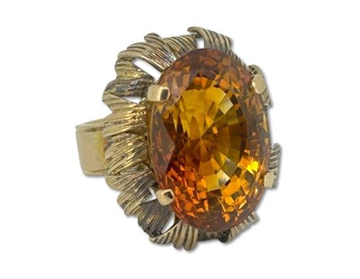Lot 337 - Golden Quartz Ring