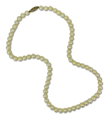 Lot 347 - Strand of Akoya Pearls