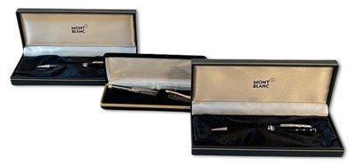 Lot 214 - A Pair of Mont Blanc Pens & a Cross Pen.