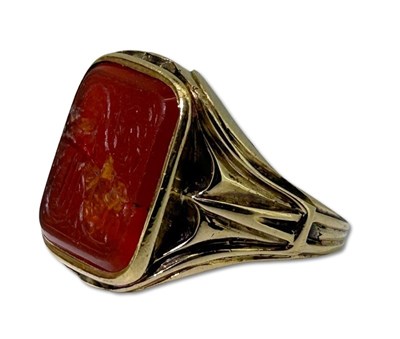 Lot 255 - Carnelian Signet Style Ring.