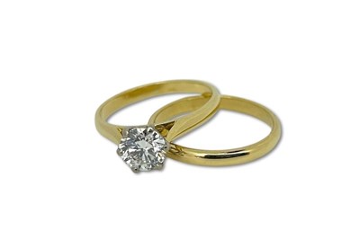 Lot 249 - 18ct Diamond Ring & Wedding Band.