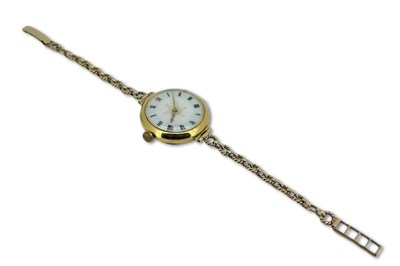 Lot 402 - Ladies' Early 20th Century Watch.