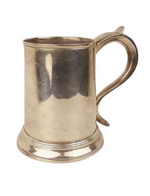 Lot 434 - Silver Tankard.
