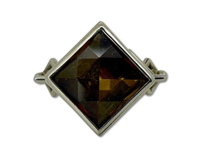 Lot 330 - Topaz Stone Ring.