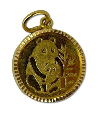 Lot 269 - A Fine Gold Pendant and Stud Earrings.