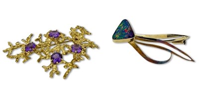 Lot 291 - A Pair of Brooches.