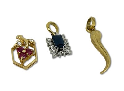 Lot 273 - Trio of Pendants.