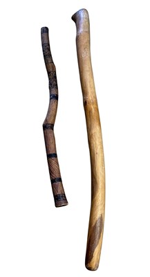 Lot 106 - 2x Didgeridoo.