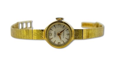 Lot 392 - A Delicate Arten Ladies Watch.