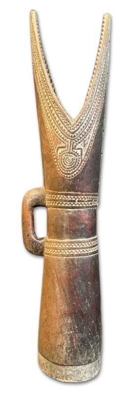 Lot 119 - Papua New Guinea Orokolo Kundu Drum.