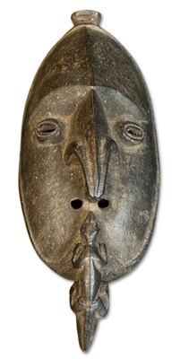 Lot 100 - Papua New Guinea Sepik House Mask.